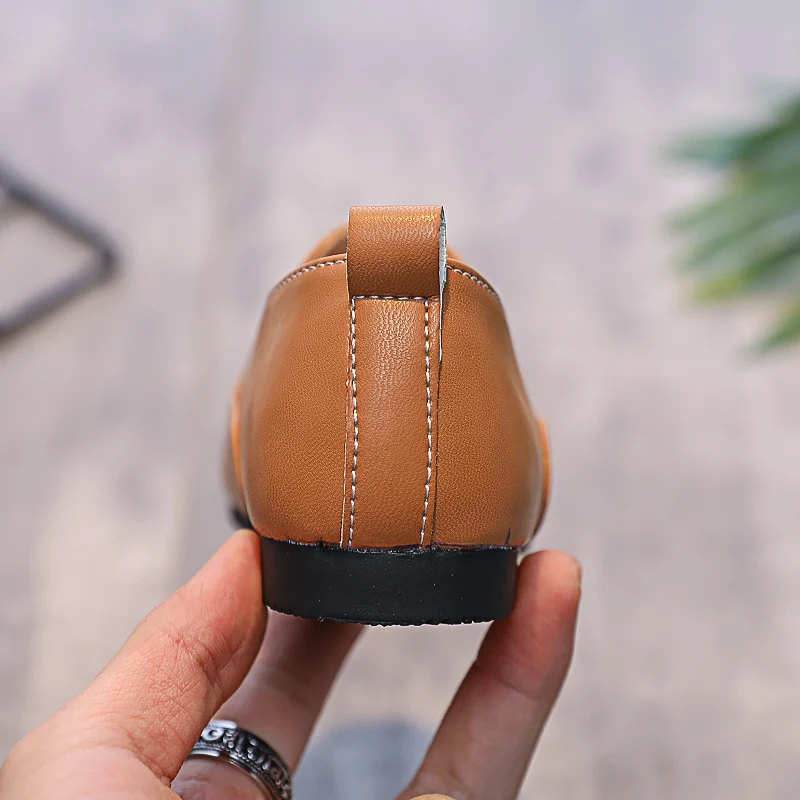 Детская повседневная кожаная обувь для мальчиков и девочек коричневая удобная