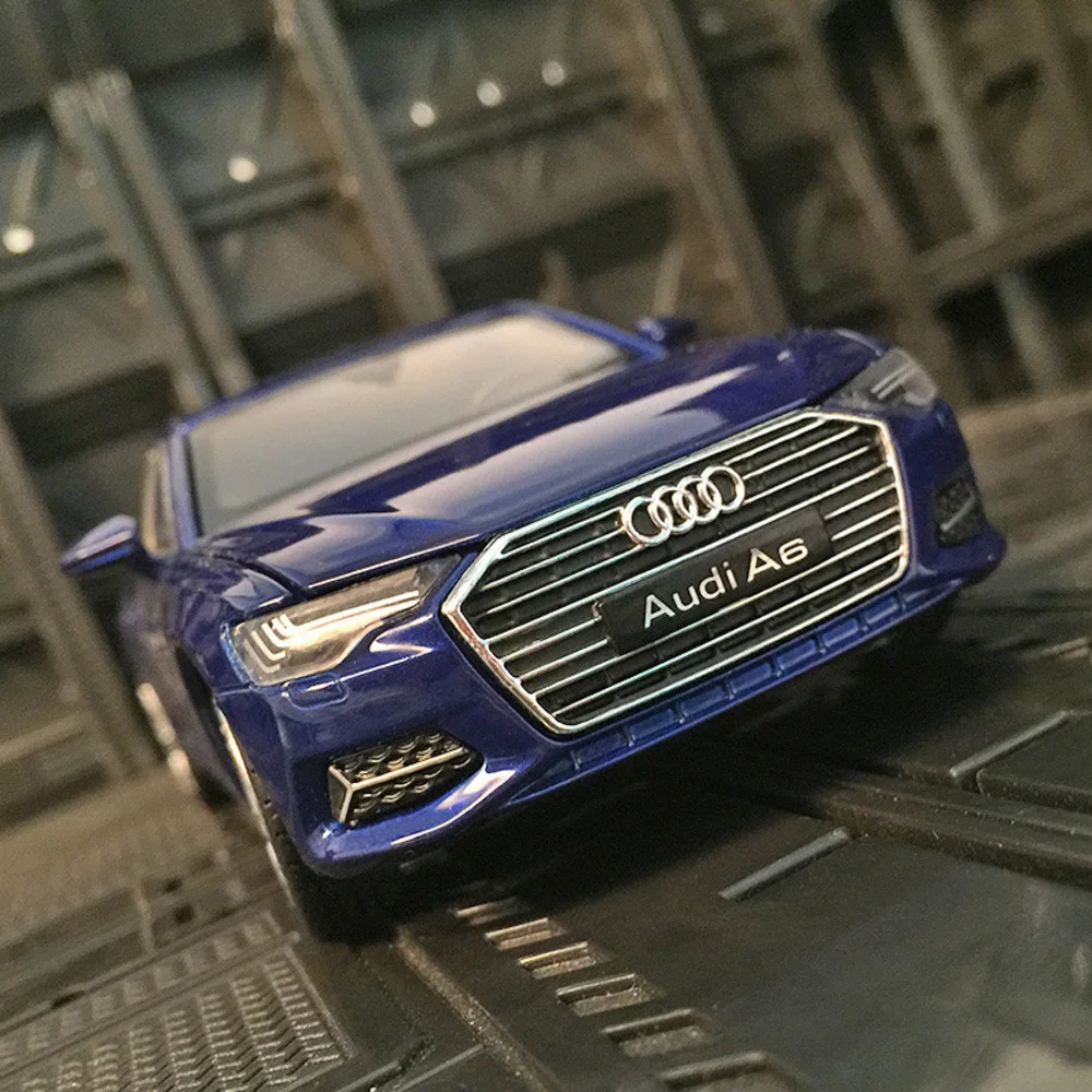 Коллекция 1/32 года модель автомобиля AUDII A6L из сплава под давлением А4 А7 Q5L R8