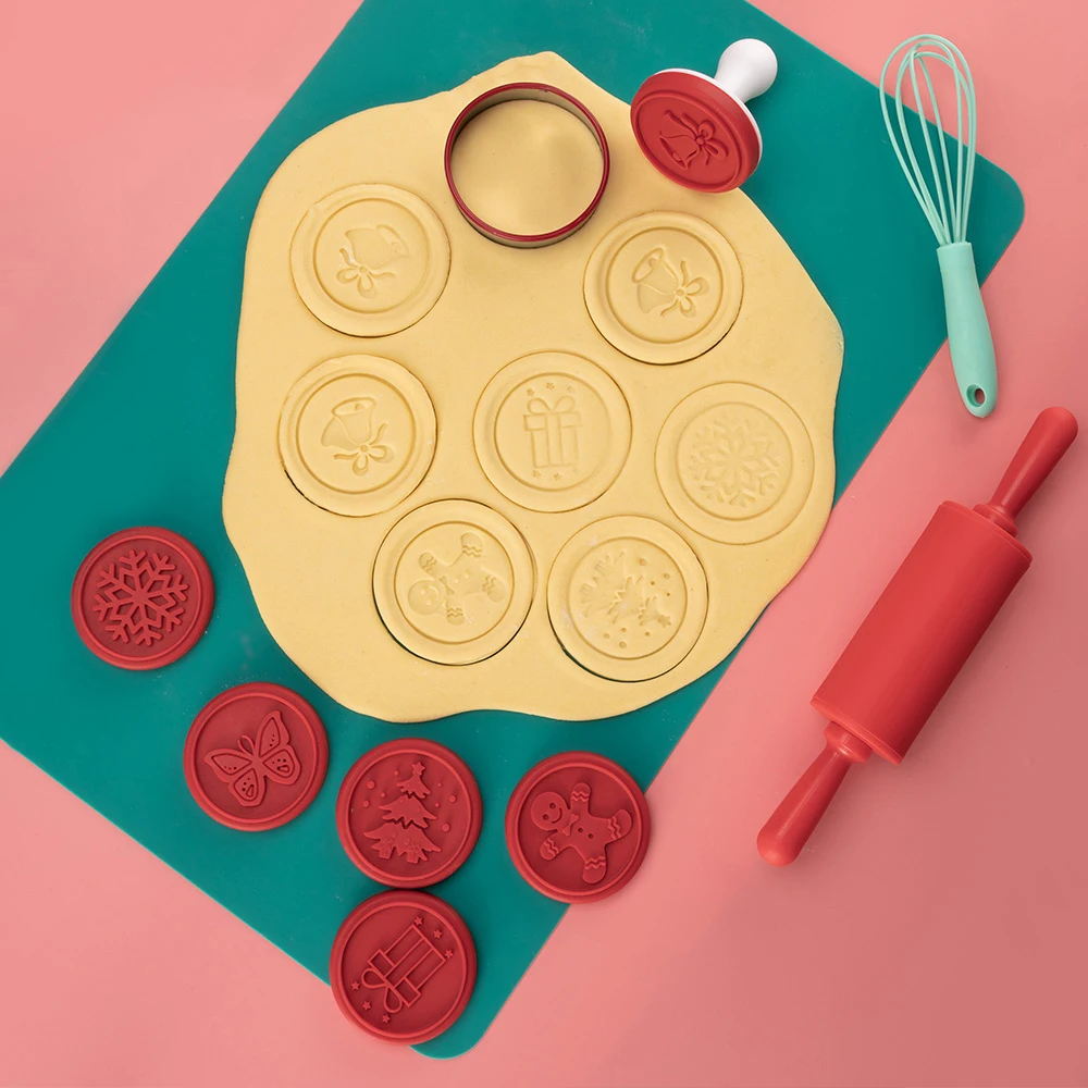 

6 Pcs/set Cookie Stamp Biscuit Diy Mold Christmas 3d Cookie Cake Plunger Cutter Baking Mould Xmas Cookie Cutters Mould Tools