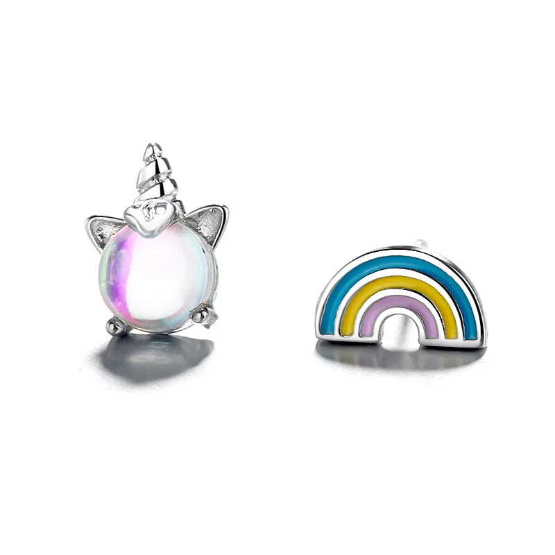 Серьги-гвоздики серебряные Асимметричные в виде единорога | Украшения и