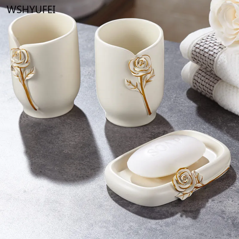 

5Pcs Direct sales personality light luxury three-dimensional embossed rose home wedding newcomer gift bathroom wash set