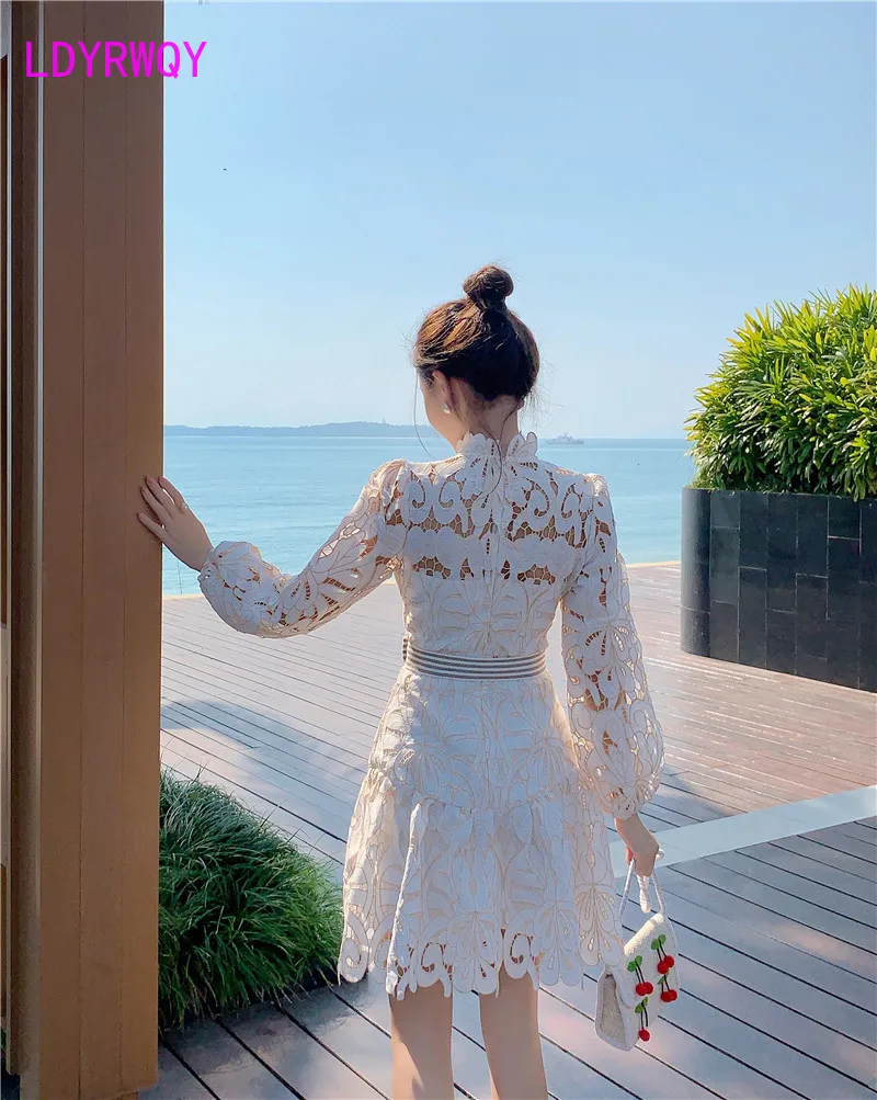 

2020 Retro Totem Hollow Embroidered Puff Sleeve Waist Cotton Dress Lace Knee-Length Regular Print
