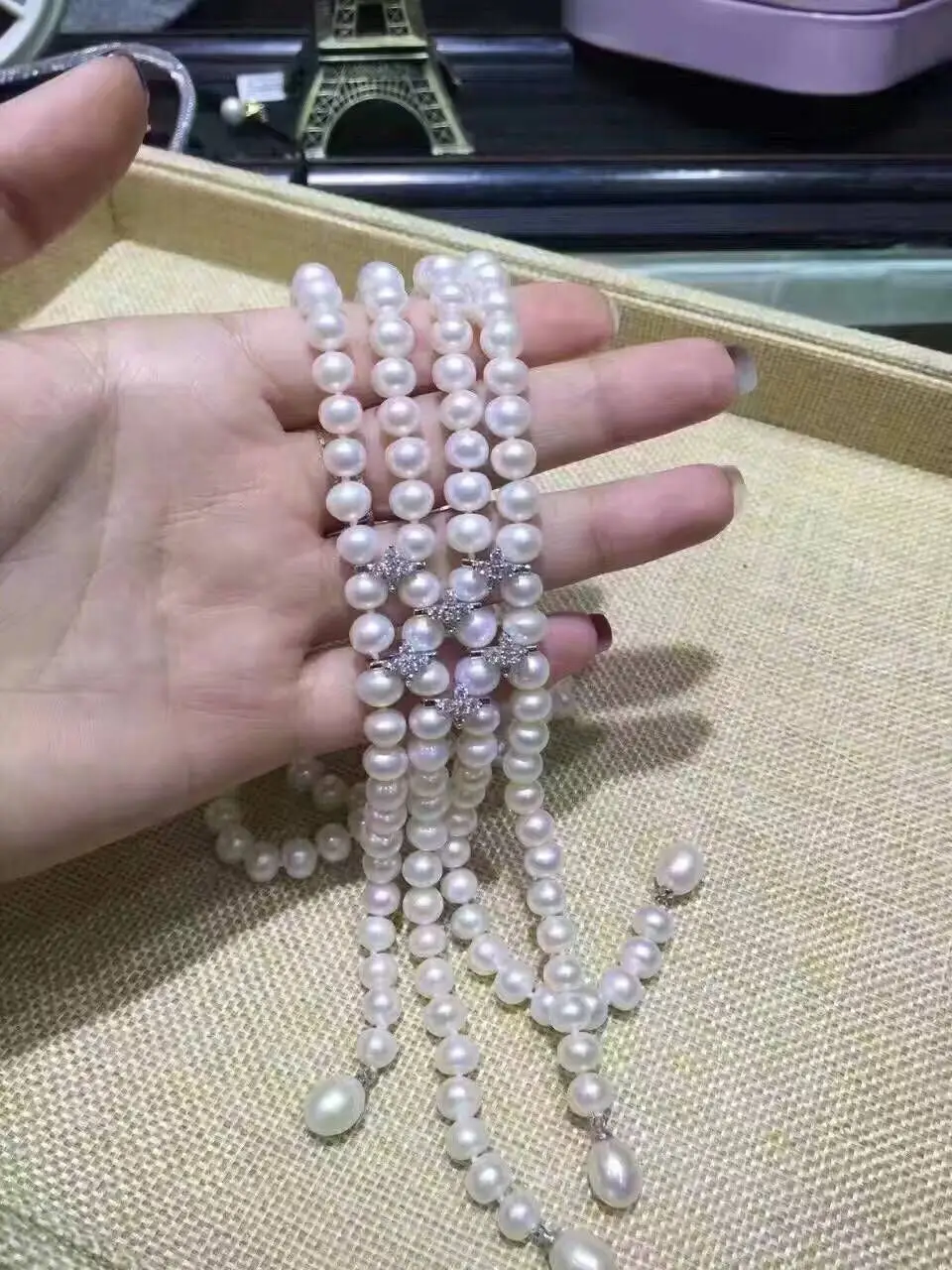 Online Collana Di Perle Bianche Rotonde D'acqua Dolce Di Nuovo Design