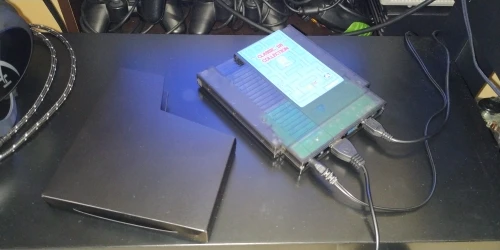 Ретро игровая консоль NTSC и PAL-B TV Handheld со встроенными 118 классическими различными