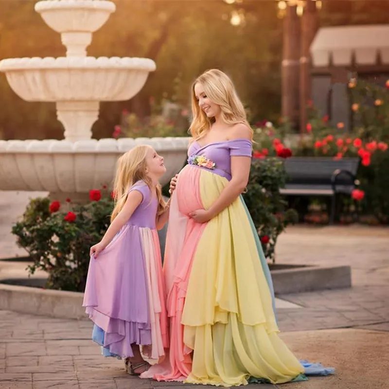 Длинное платье радужной расцветки для беременных фотосессии по индивидуальному