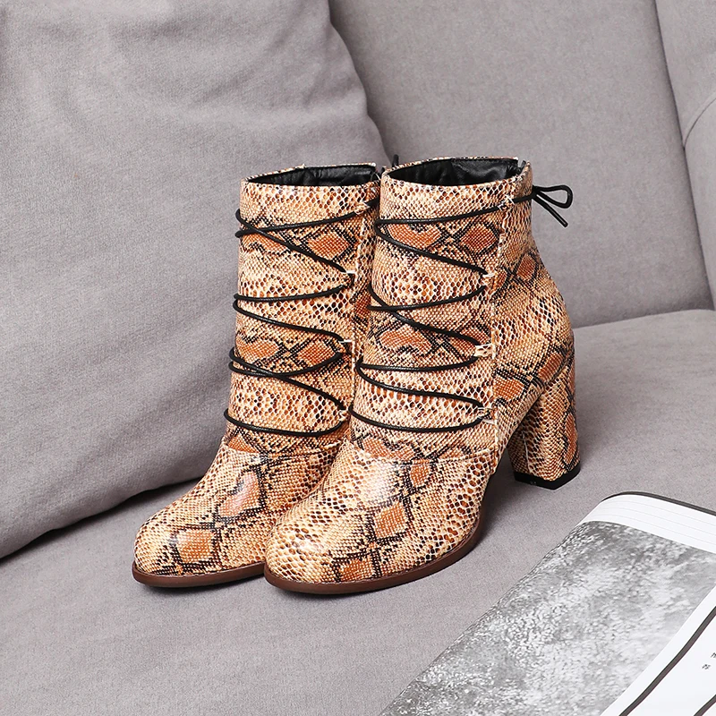 Женские ботильоны со змеиным принтом sgesвье новые сексуальные ботинки на высоком