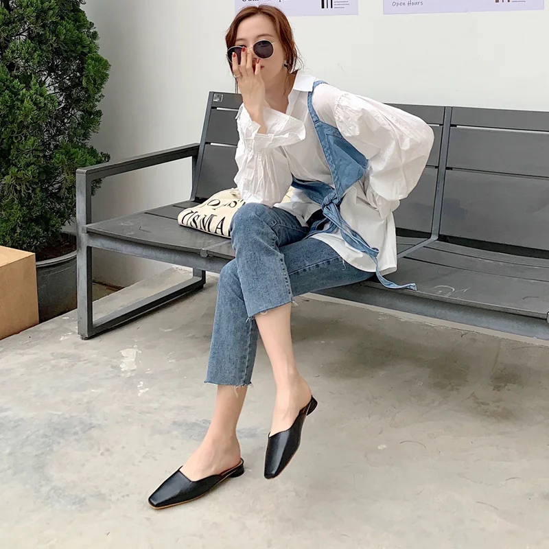 

New spring square head ladies high-quality leather all-match semi-soft casual ladies low-heeled slippers British style sandals