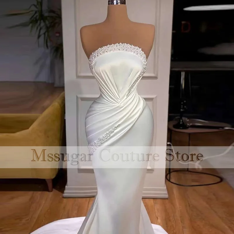 

2021 атласные вечерние платья без бретелек с блестками и юбкой-годе