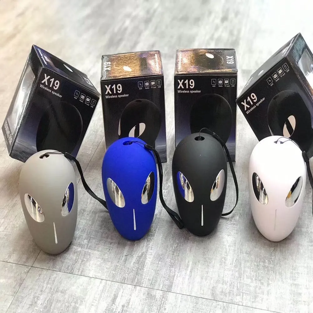Alien X19 череп беспроводной bluetooth динамик подарочная карта сабвуфер креативный