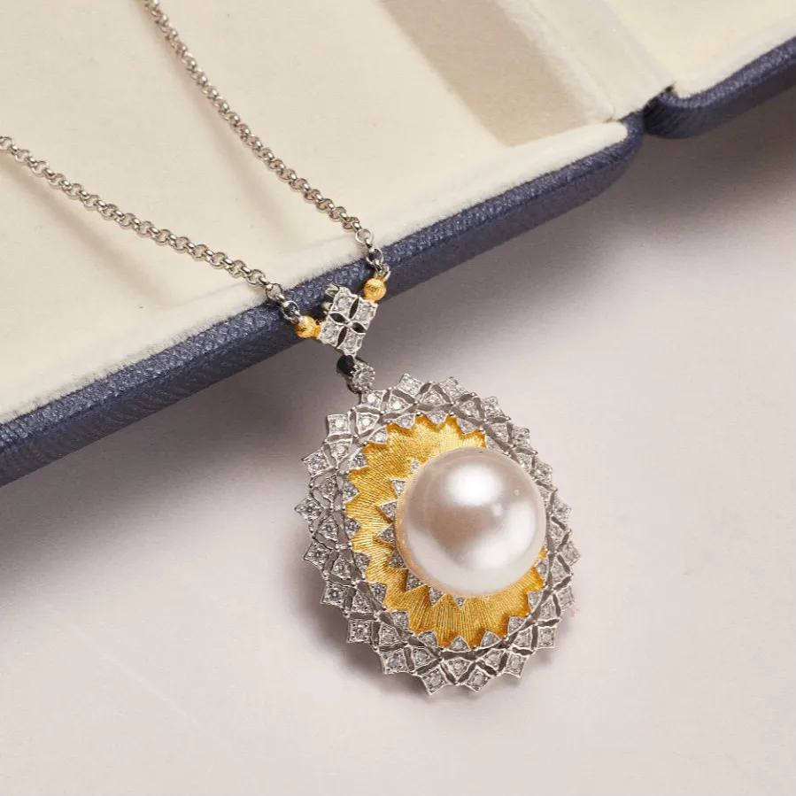 

Latest S925 Sterling Silver Jewelry Two Tone Cut Out CZ and MOP Luxury Pendant Necklace For Women