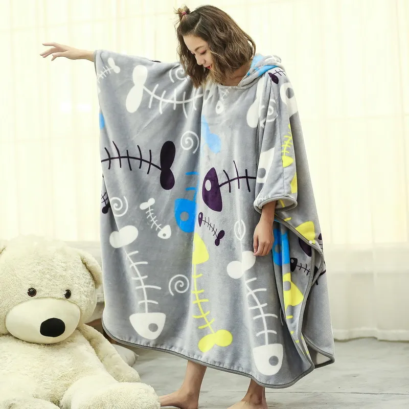 Мягкое одеяло длинное Коралловое Флисовое для взрослых детское с рукавами