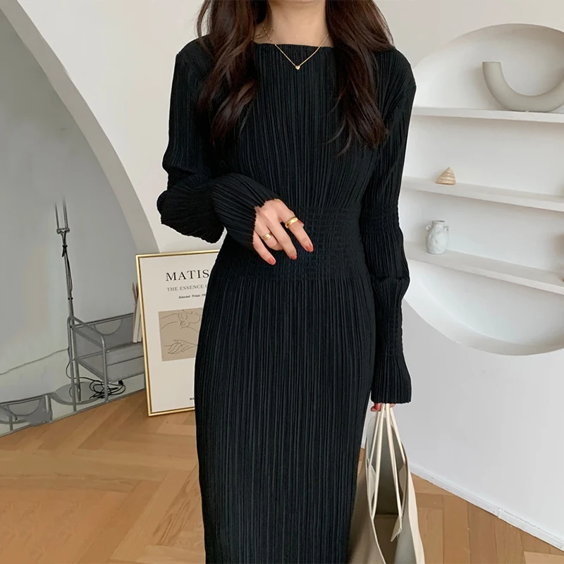 

2021 Autumn New Korean Fashion Retro Simple Solid Round Neck Fold Design Elastic Waist Bag Hip Long Sleeve Dress Women Vestidos