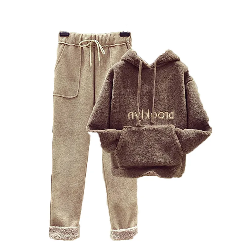 

Women's Two Piece set Cashmere Thickened Autumn Winter Embroidered Sweatshirts and Woolen Wide-Leg Pants outfits