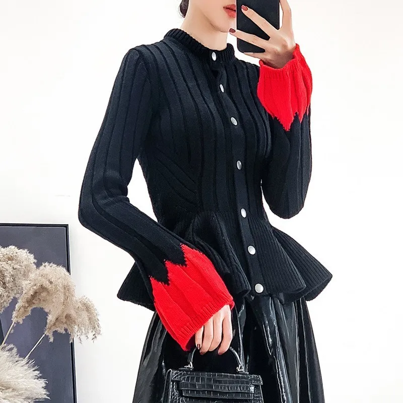 Женский вязанный кардиган TWOTWINSTYLE разноцветный свитер с оборками и длинным