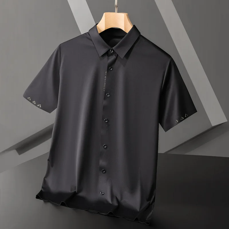 

Men's non ironing seamless short sleeve shirt