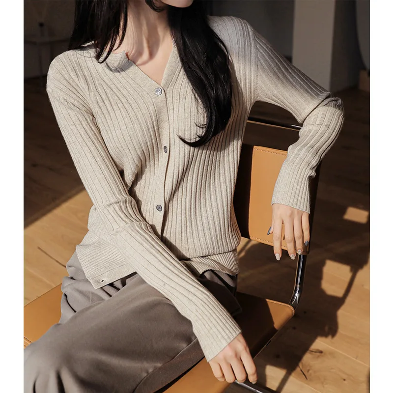 

Sweater jacket spring and autumn women's clothing tops autumn 2021 new style outer long-sleeved thin knit sweater