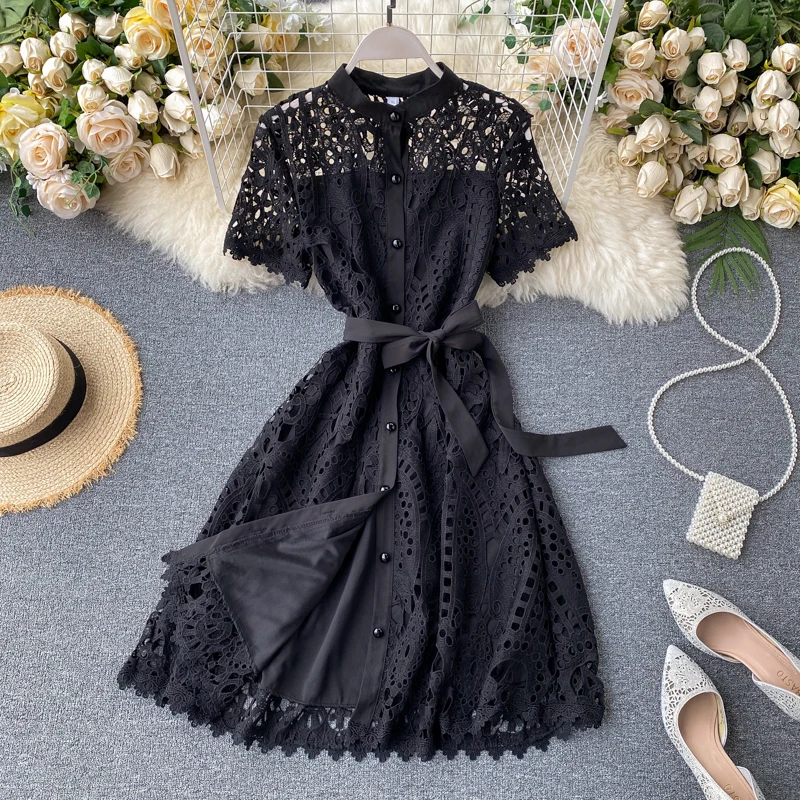

2021 New Spring / Summer Runway Women's Clothings Pleated Stand Collar Short Sleeve Single Breasted Polka Dot Lace Dress