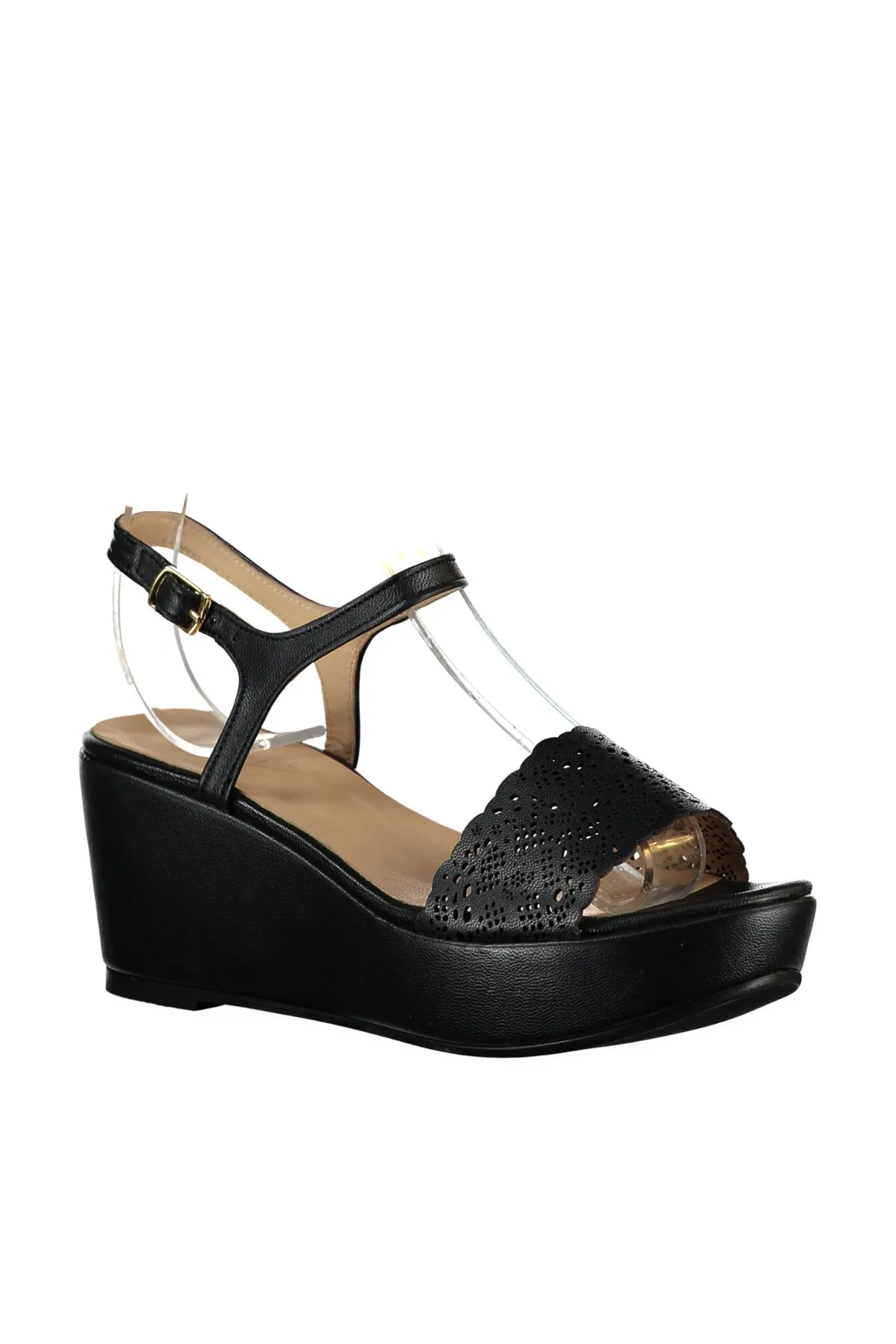 Светло-коричневые женские туфли на танкетке из натуральной кожи с жемчугом