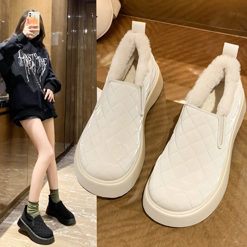 

Casual ladies flat shoes pure color deep mouth fur shoes autumn and winter new pu pure color rubber sole shoes