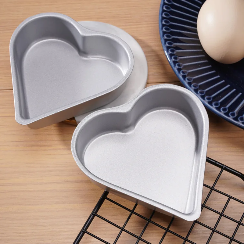 

Heart-shaped Cartoon Children's Pudding Mold Cake Bread Cup Mold Carbon Steel Small Baking Tray FDA Non-stick Coating
