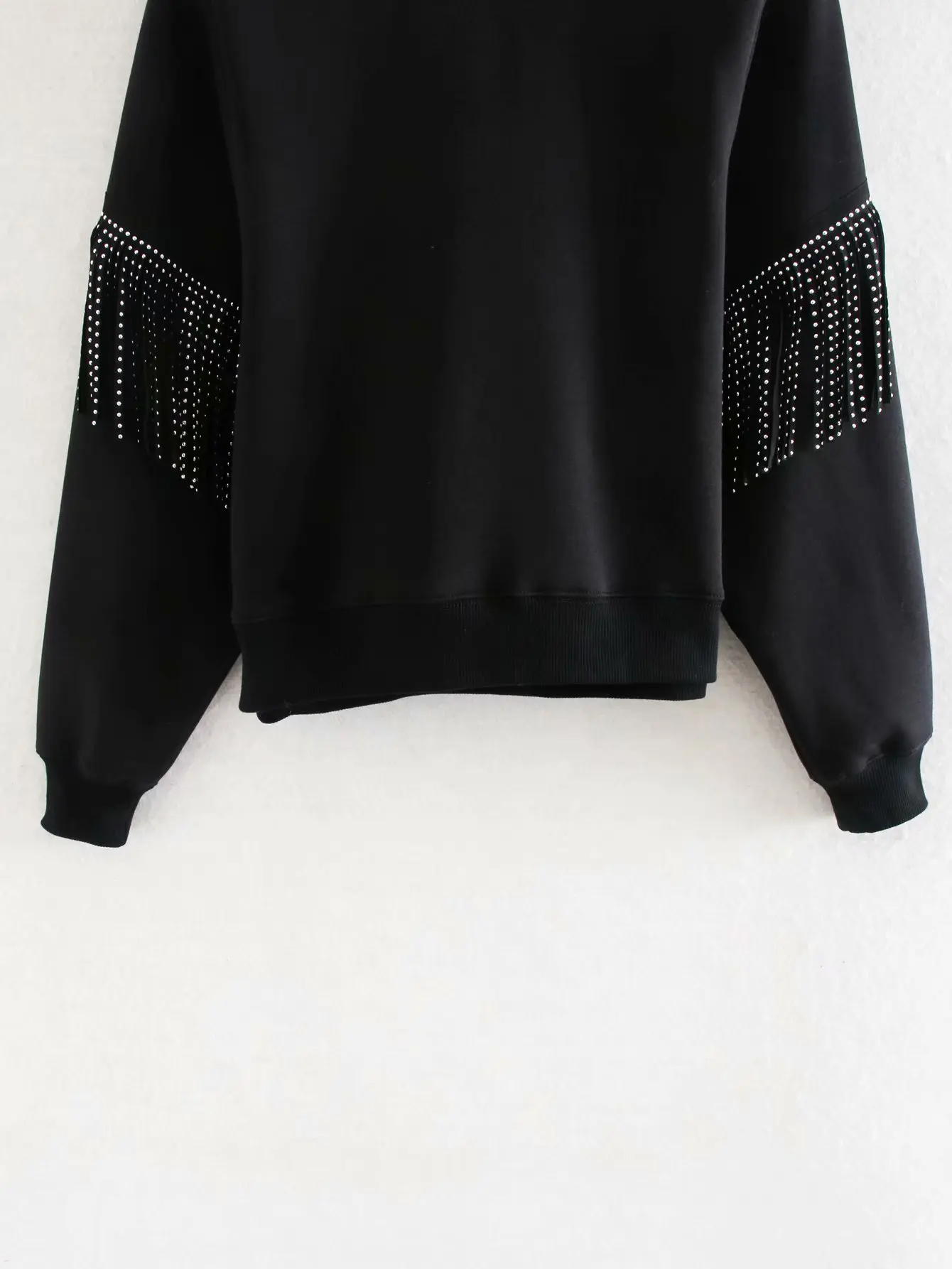 

Fashion ladies elegant pullovers female black knitted sweatshirt New vintage women rhinestone tassel sweatshirts girls chic