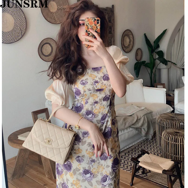 

Женское платье-трапеция в обтяжку, с длинным рукавом