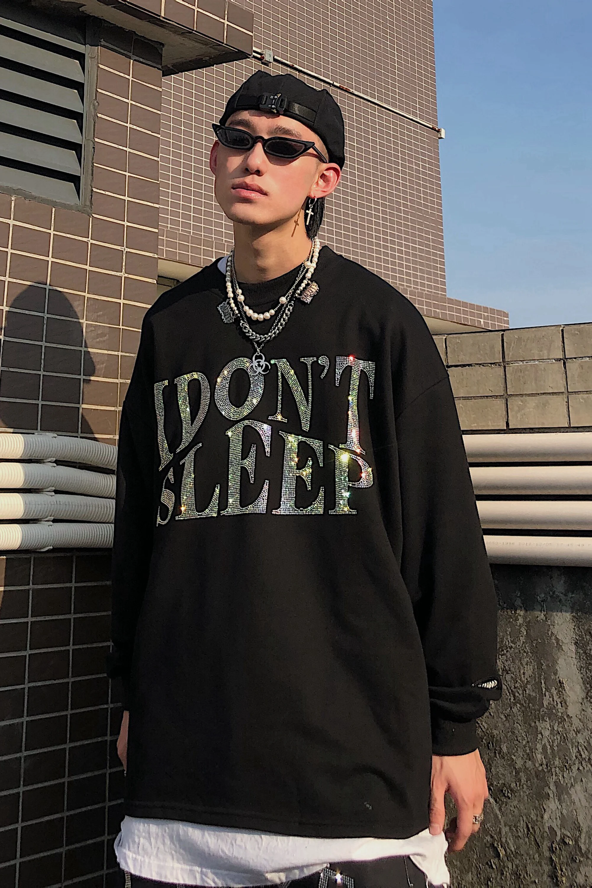 

Autumn and winter European and American hip-hop hot diamond sweater men's hat-free harbor wind loose plus velvet top