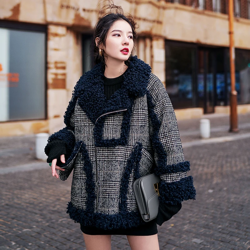 Женское шерстяное пальто в винтажном стиле клетку зимнее с округлым мехом 2019 |