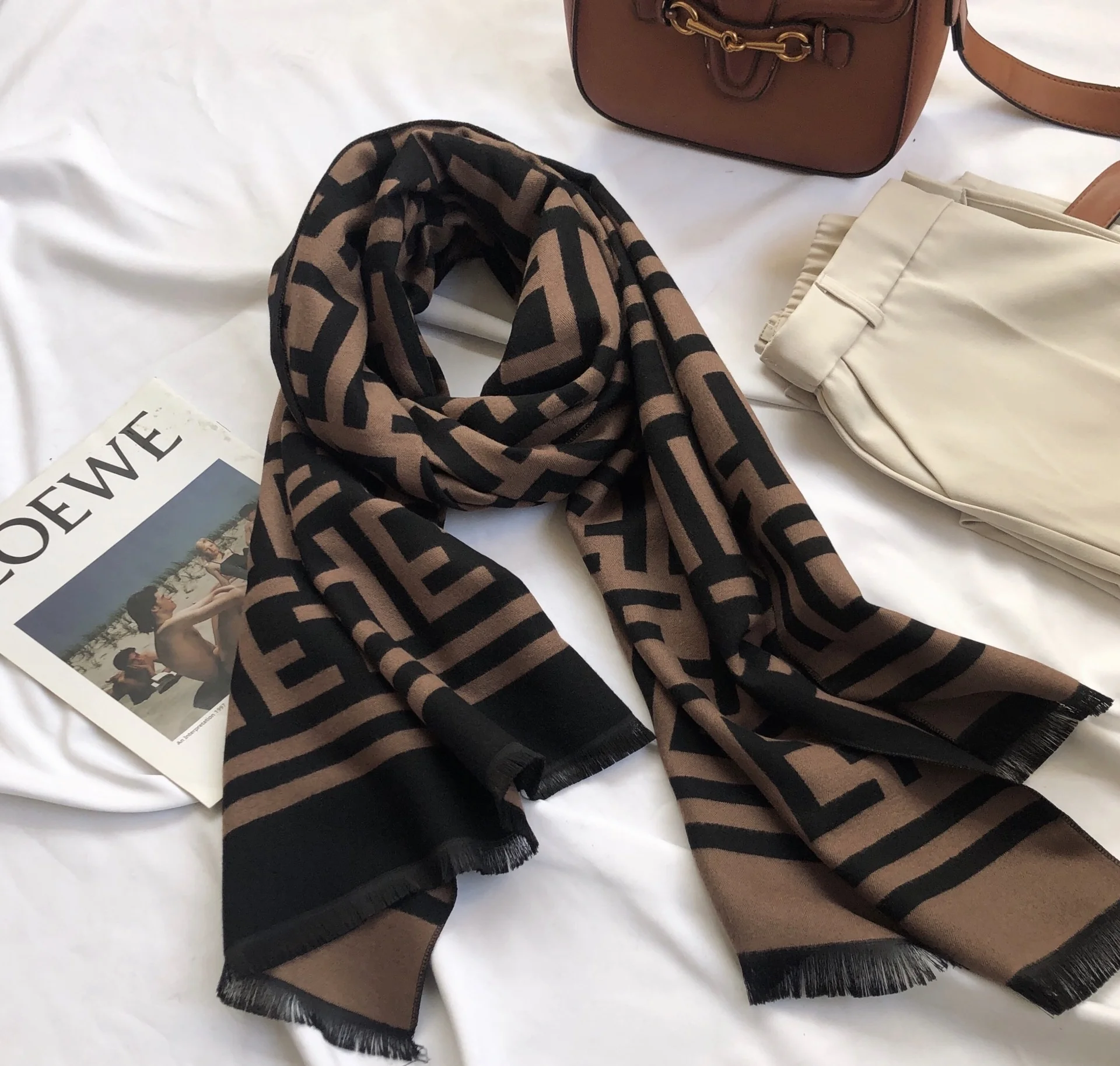 New Brand Letter Thick Cashmere Scarf Shawl Women Luxury Pashmina Warm Blanket Neckerchief Foulard Bufanda Decorate Stoles 2021 | Дом и сад