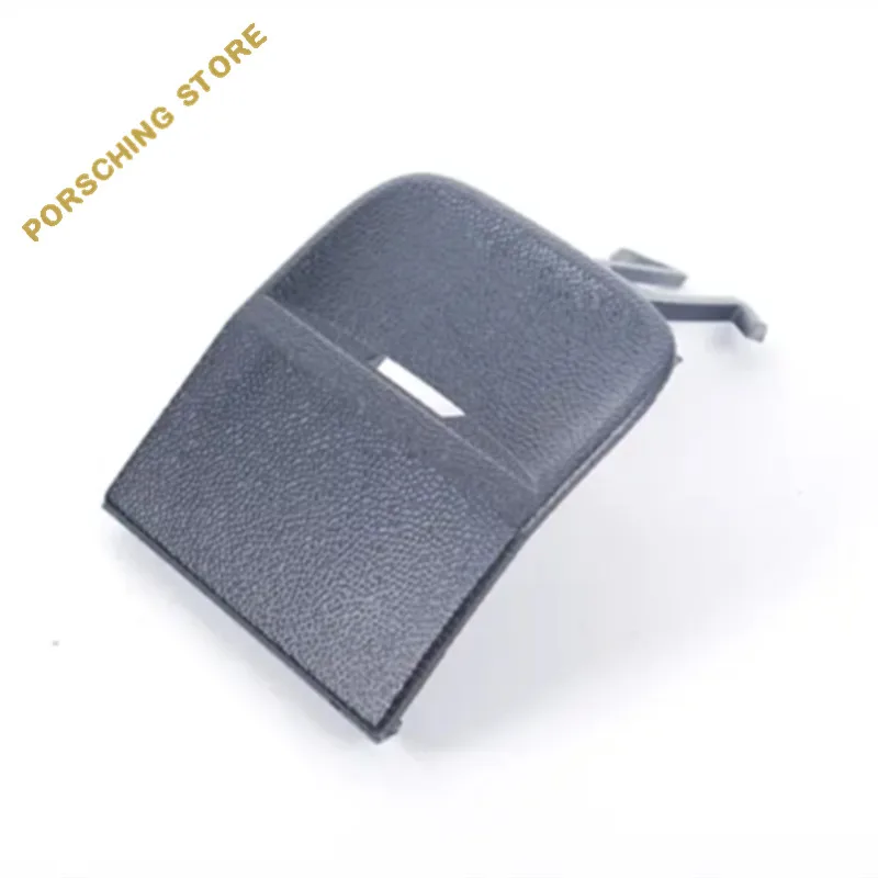 1315301230 крышка. крышка буксировочного крюка. заглушка буксировочной проушины рено дастер 2021. заглушка отверстия буксировочного крюка заднего бампера chery tiggo 2. крышка буксировочного крюка.