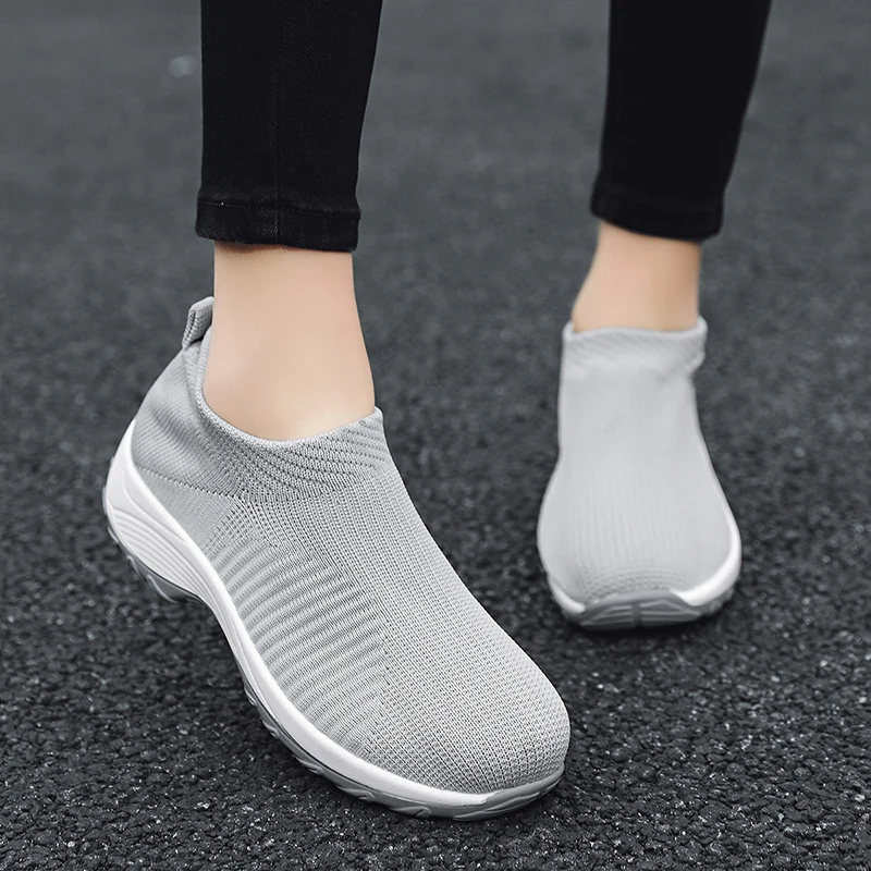 

Women Walking Sneakers Breathable Sport Fitness Black Shoe Trend Tennis Lightweight 5CM Platform Spring Slip-On Flats Loafers