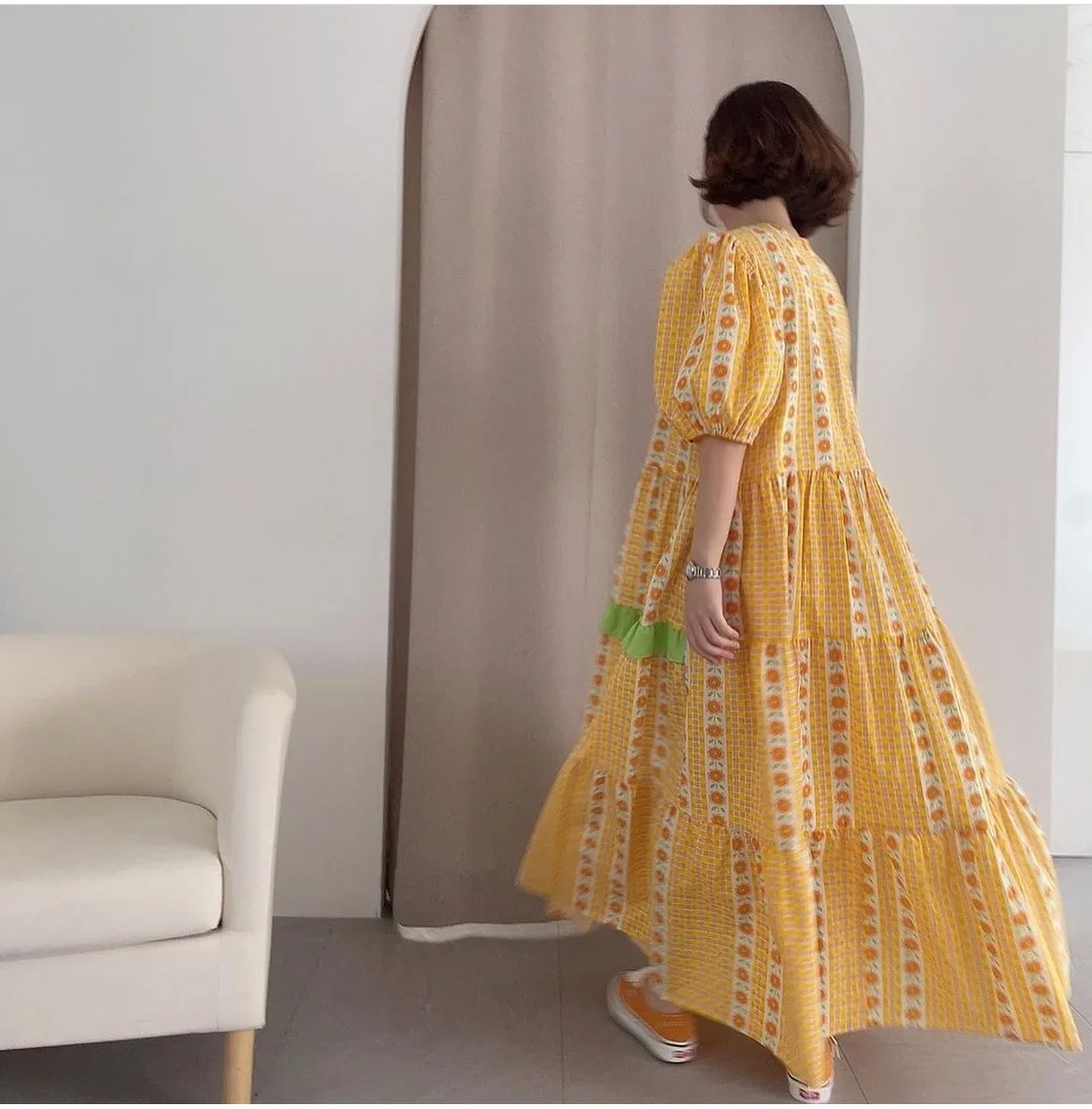 

Color matching black fungus and loose dress