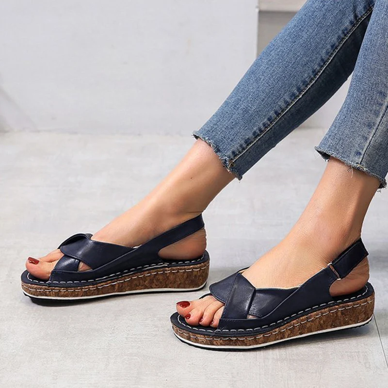 

Women Sandals Woman Platform Slip-on Shoes 2020 Summer Women's Comfortable Beach Shoes Female Hook Loop Flats Ladies Footwear