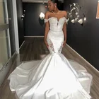 Женское свадебное платье с открытыми плечами, кружевной аппликацией и рюшами