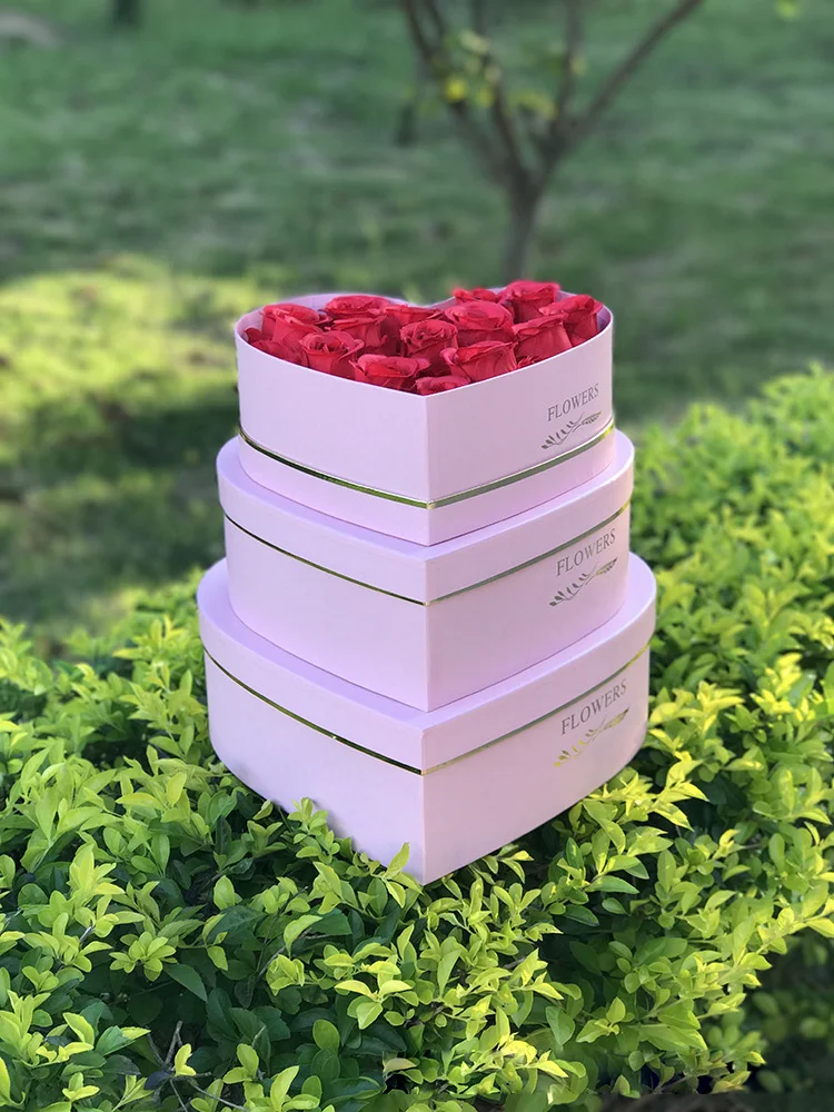 2020 Горячая в форме сердца подарочная коробка цветочная упаковка фольга Золотая