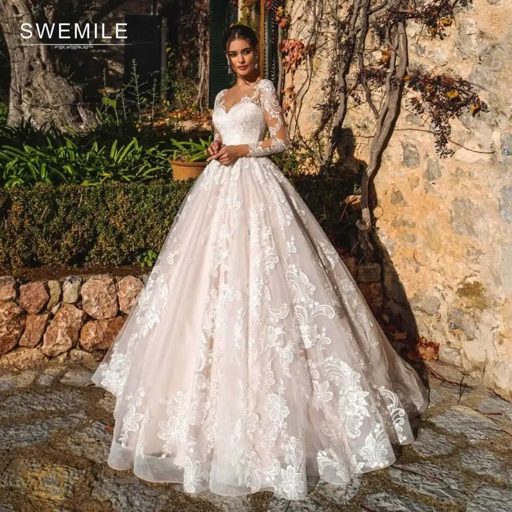 

Sexy Illusion Long Sleeve Vintage Wedding Dresses 2020 Scoop Neck Appliques Court Train Tulle A Line Bridal Gown Plus Size