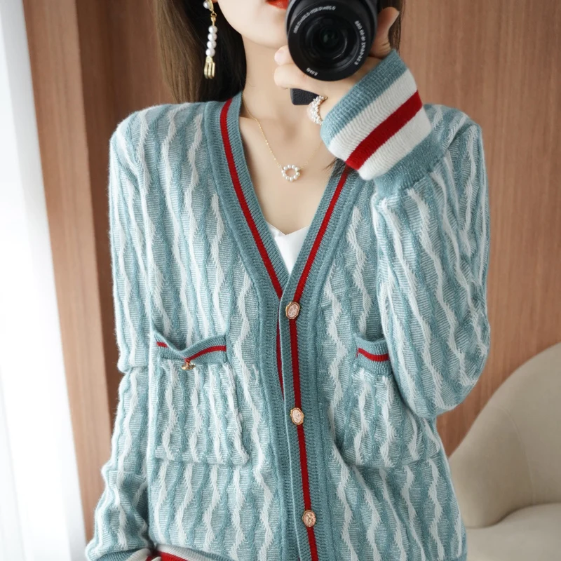 

100% Pure Wool Cashmere Sweater Autumn and Winter 2021 Women's V-Neck Cardigan Casual Stitching Bright Silk Female Jacket Warm