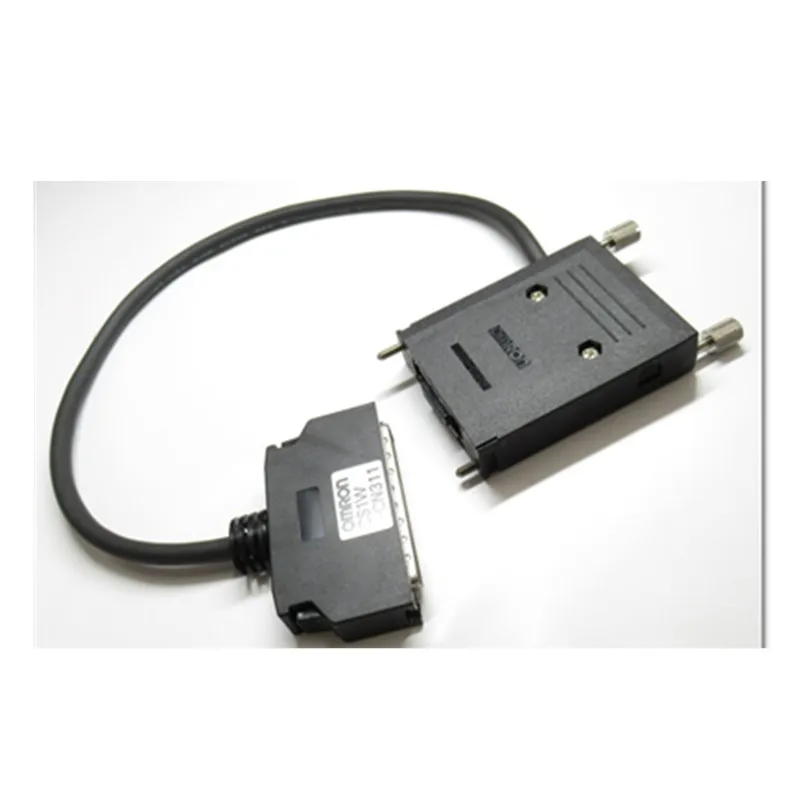 

OMRON CS1W-CN311 Cable Assemblies