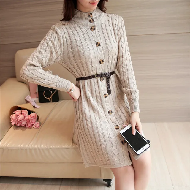 

Женское трикотажное платье-свитер с высоким воротником и длинным рукавом