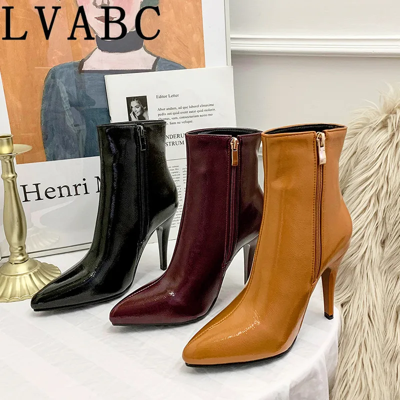 Новинка 2021 года Женские ботинки Ботильоны из искусственной кожи на молнии