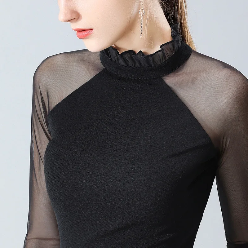

Half high collar bottomed shirt with ear edge for women in autumn and winter