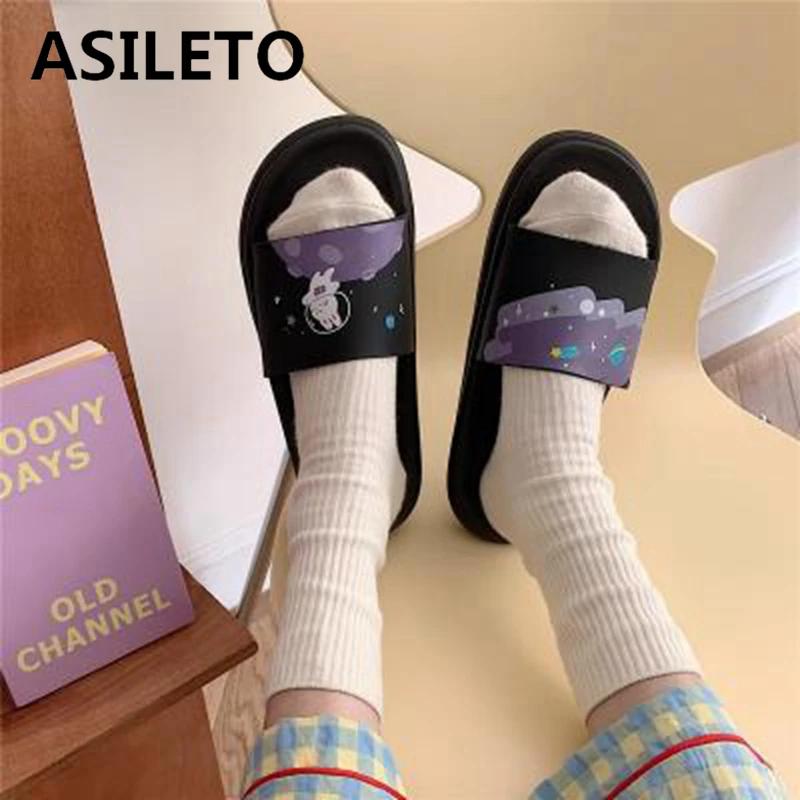 ASILETO новые 2021 женские тапочки открытый носок 2 5 см каблук слипоны мультфильм