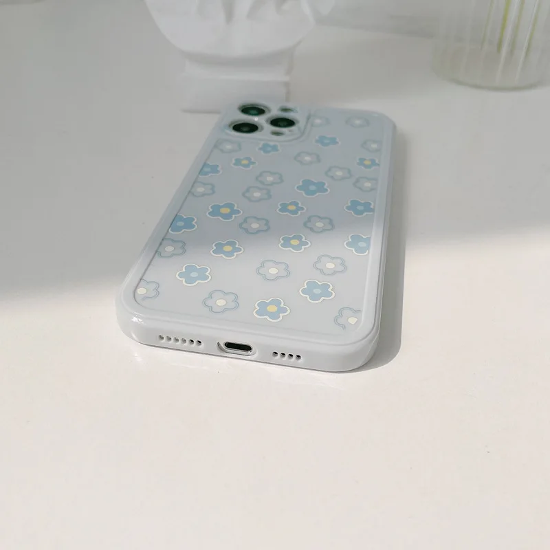 

INS Simple Cold Style Small Flower Apple 12 Phone Case 11 All-Inclusive X Silicone Iphone11promax Side Flower iPhone XR Case