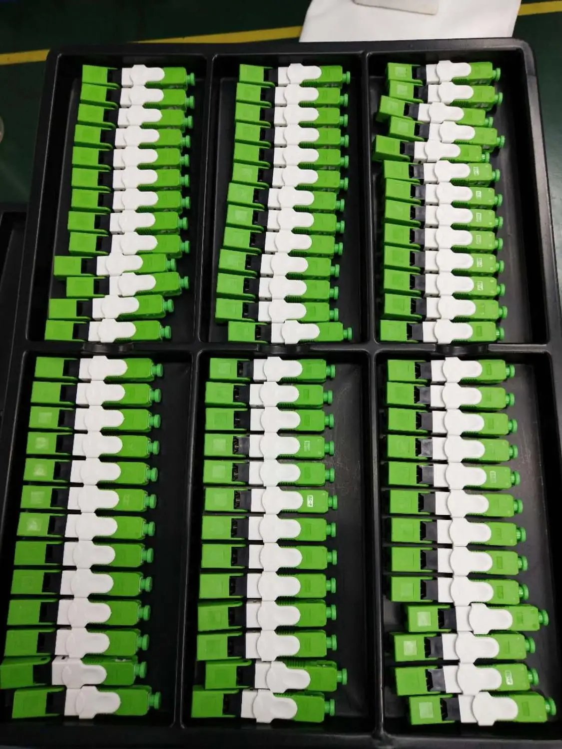 Free Shipping FTTH ESC250D Fast Conector SC APC Single-Mode Fiber Optic Quick Connector FTTH SM Optic For Telecom