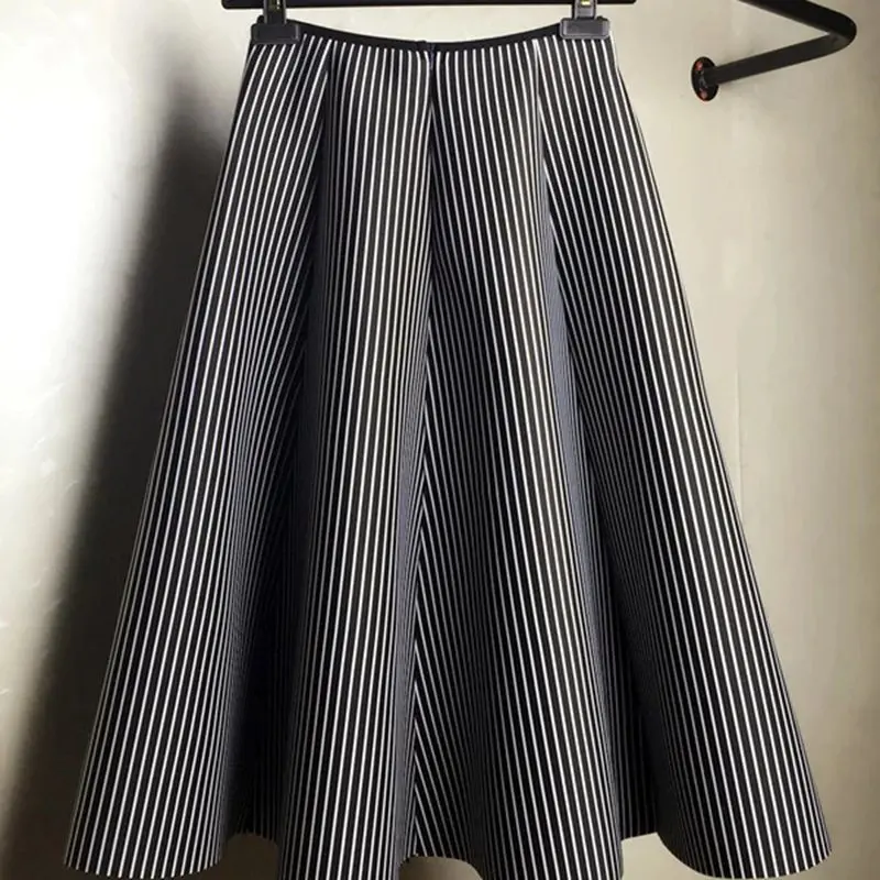 Новинка Весна 2022 зимние женские юбки модные в полоску |