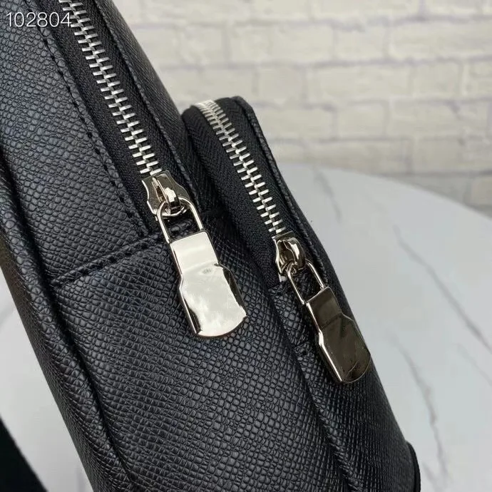 

New upgraded men's chest bag quality original customized hardware original leather