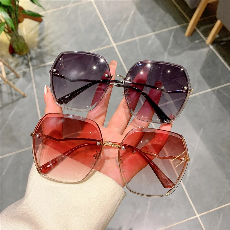 

Luxury Square Sunglasses Women 2021 Retro Oversized Design Metal Full Frame Sun Glasses Pink Shades For Women Wholesale Bulk