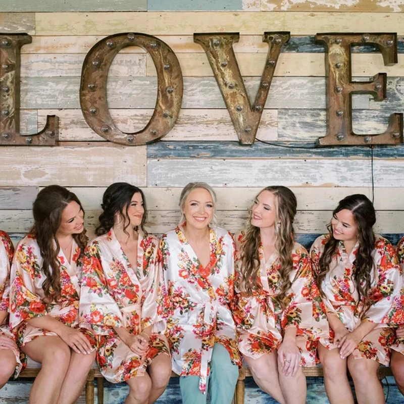 Sale! Floral Bridesmaid Robes - Bridesmaid Gift - Bride Robe - Getting Ready Robes - Bridal Party Gifts - Kimono Robe Bridesmaid