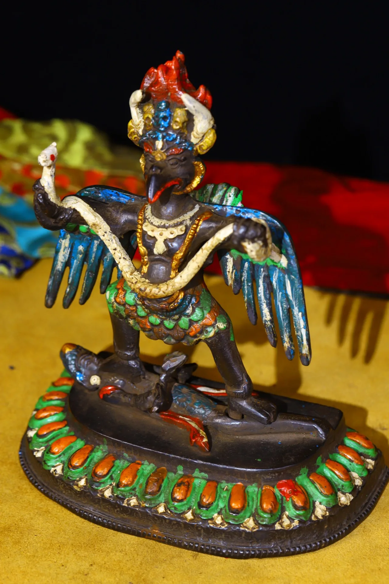 Beste Tibet Boeddhisme Oude Brons Tracing Roc Garuda Standbeeld Nemen De Witte Slang Garuda Exorcism Herenhuis Boeddha Protector