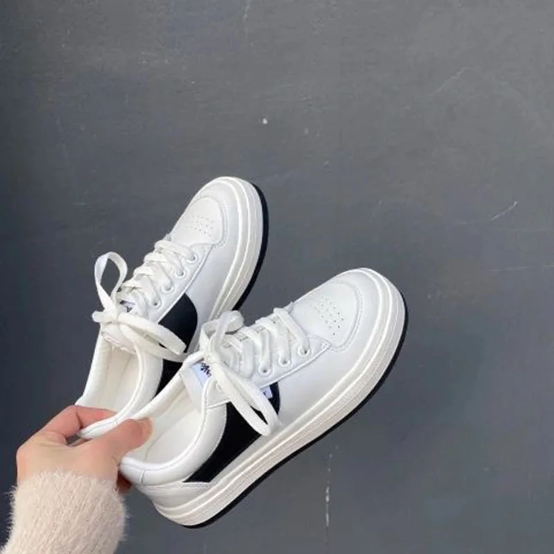 Women's Sports Shoes Leisure Shoes Running Shoes Spring and Autumn 2021 New Women's Fashion Outdoor Flat Bottom Vulcanized Shoes